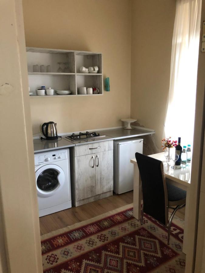 Apartment Tamarioni Tbilisi Esterno foto
