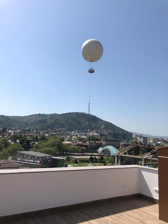 Apartment Tamarioni Tbilisi Esterno foto