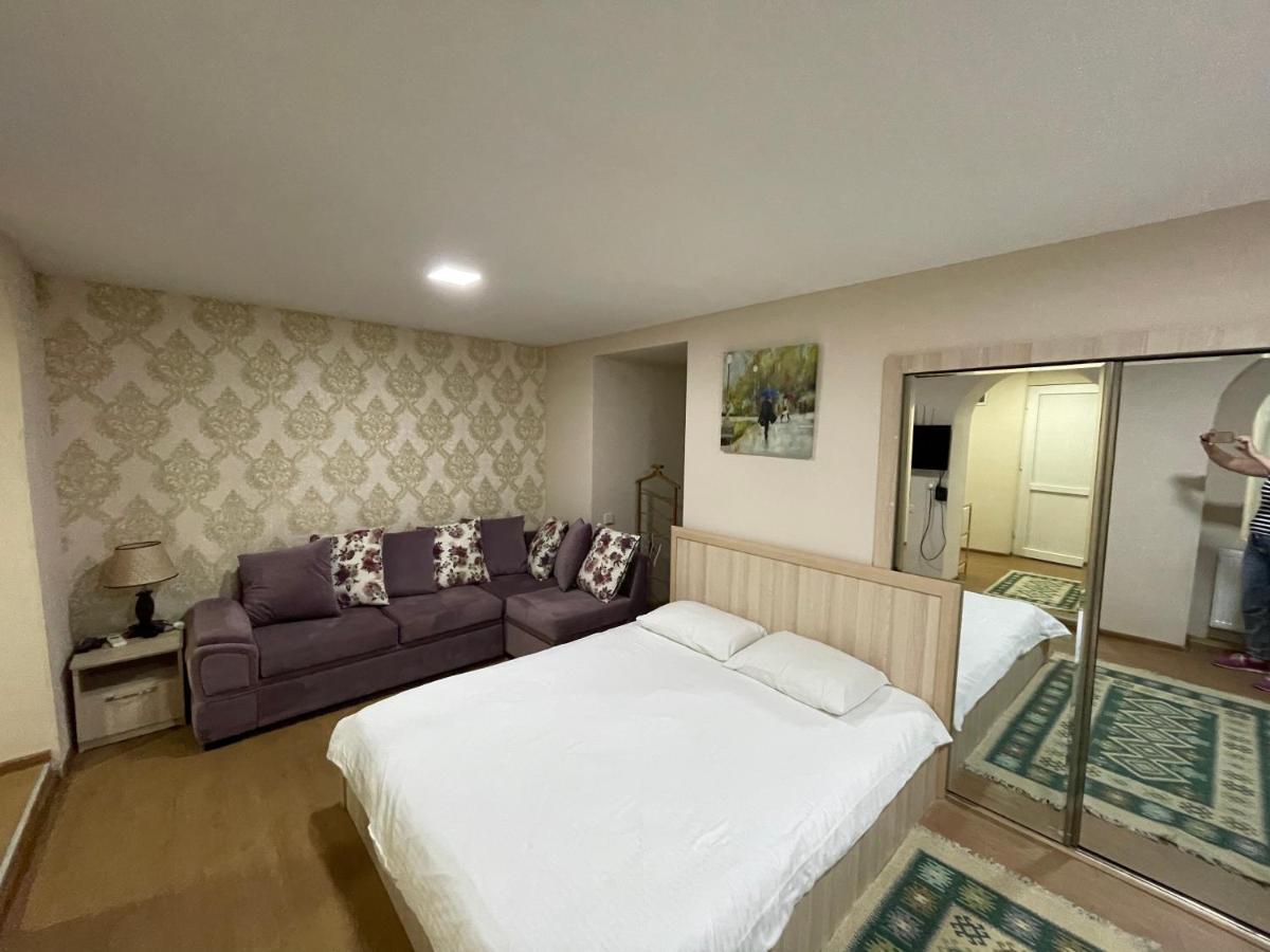 Apartment Tamarioni Tbilisi Esterno foto