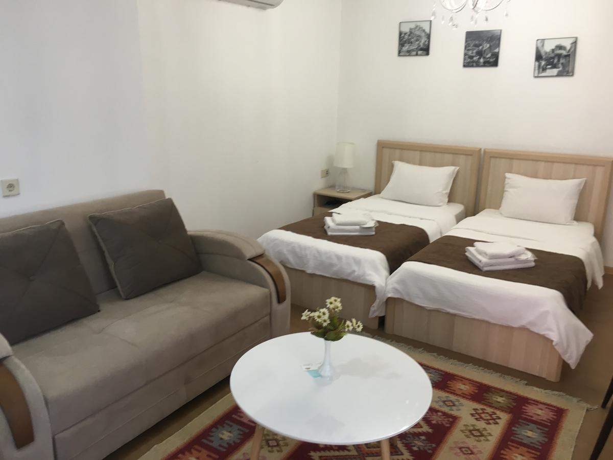 Apartment Tamarioni Tbilisi Esterno foto
